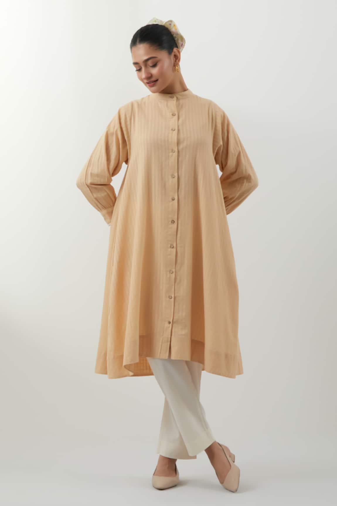 Vinusto Beige Hand Embroidered Kurta & Pant Set 