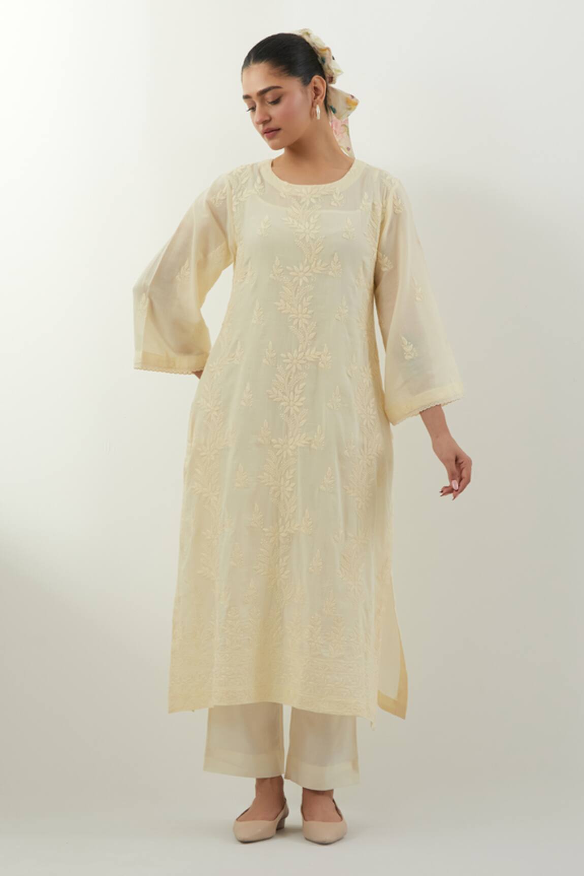 Vinusto Butter Yellow Chikankari Kurta Set 