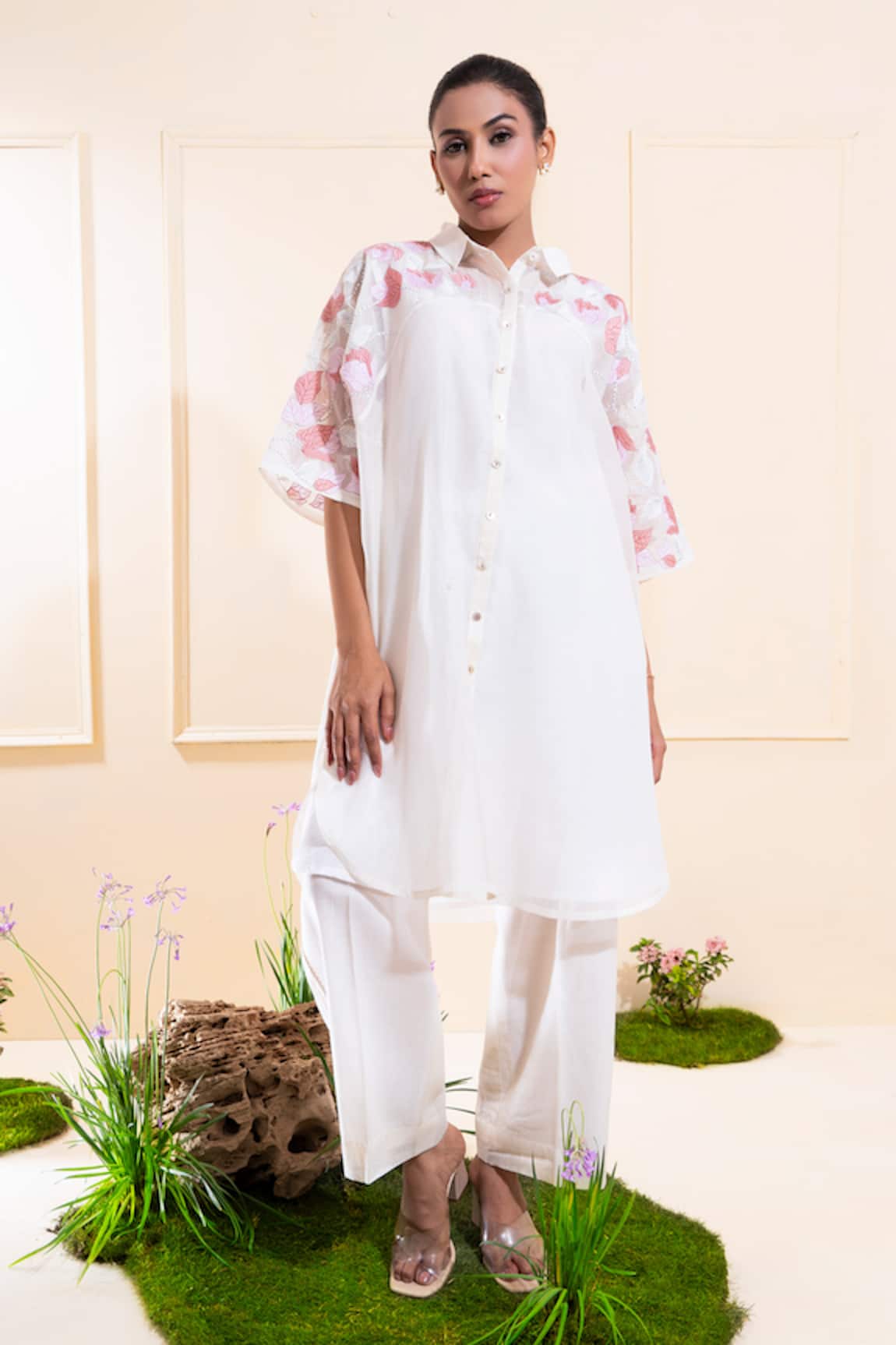 The White Tree Studio Off-white Embroidered Yoke Kurta Set 