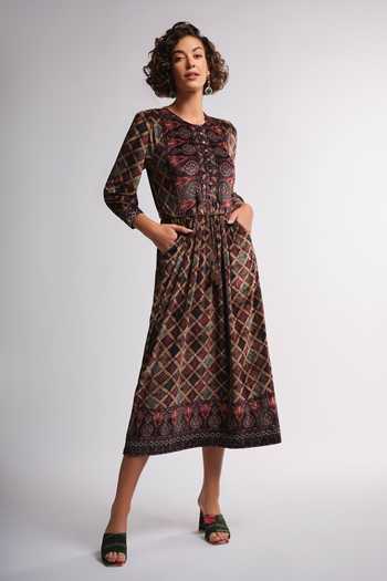 Naintara Bajaj Green Printed Dress With Belt 