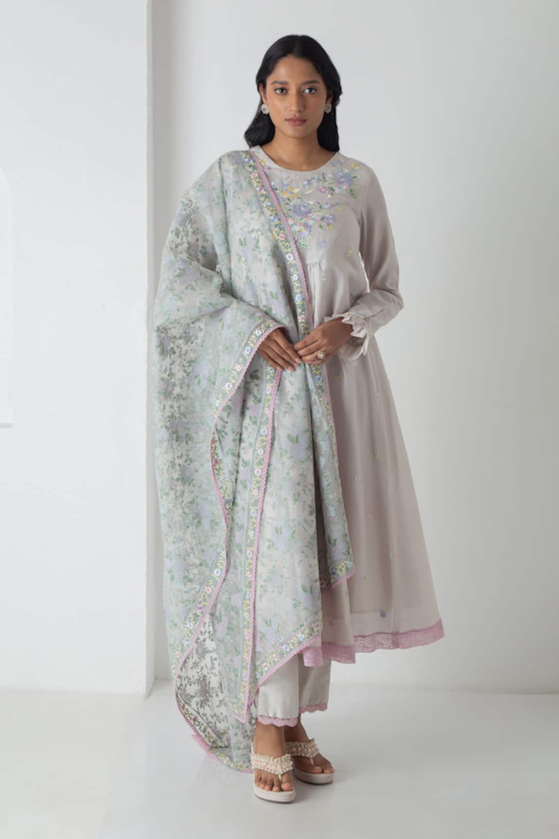 Chhaya Mehrotra Chalk Grey Chanderi Kurta Pant Set 