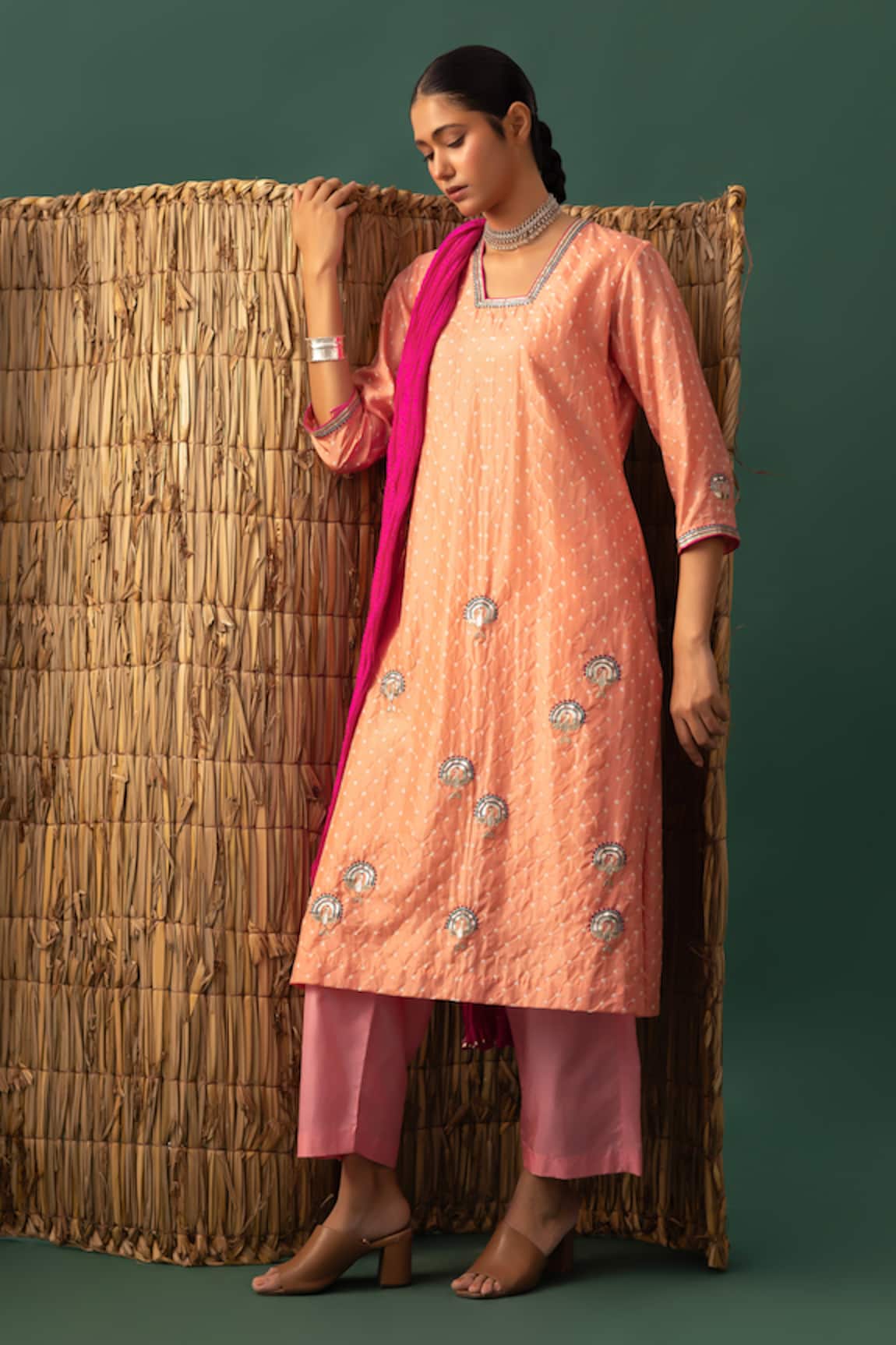 Naina Jain Peach Bandhani Gota Suit Set 