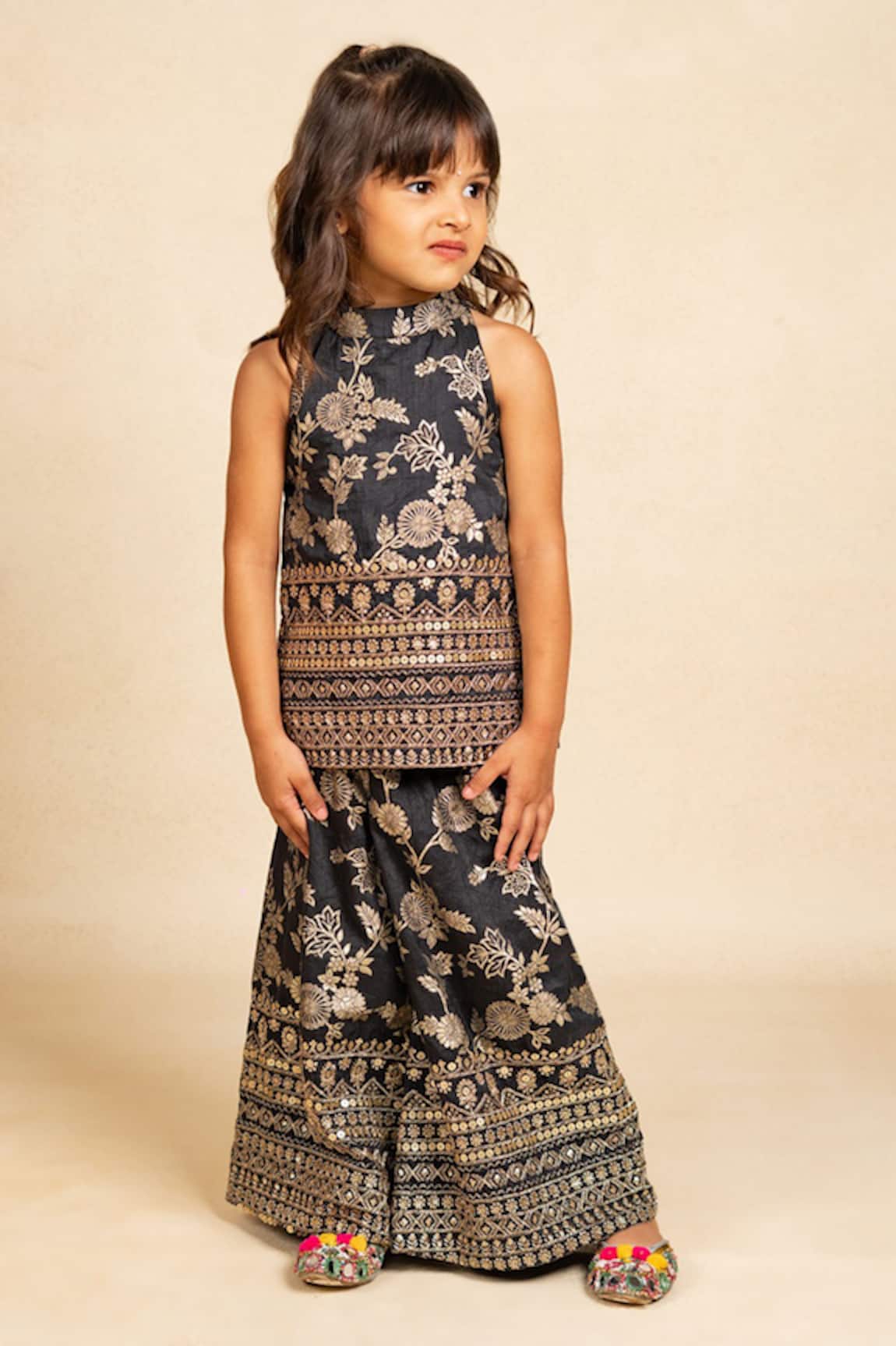 Jilmil Dreamwear Black Embroidered Dola Silk Set 