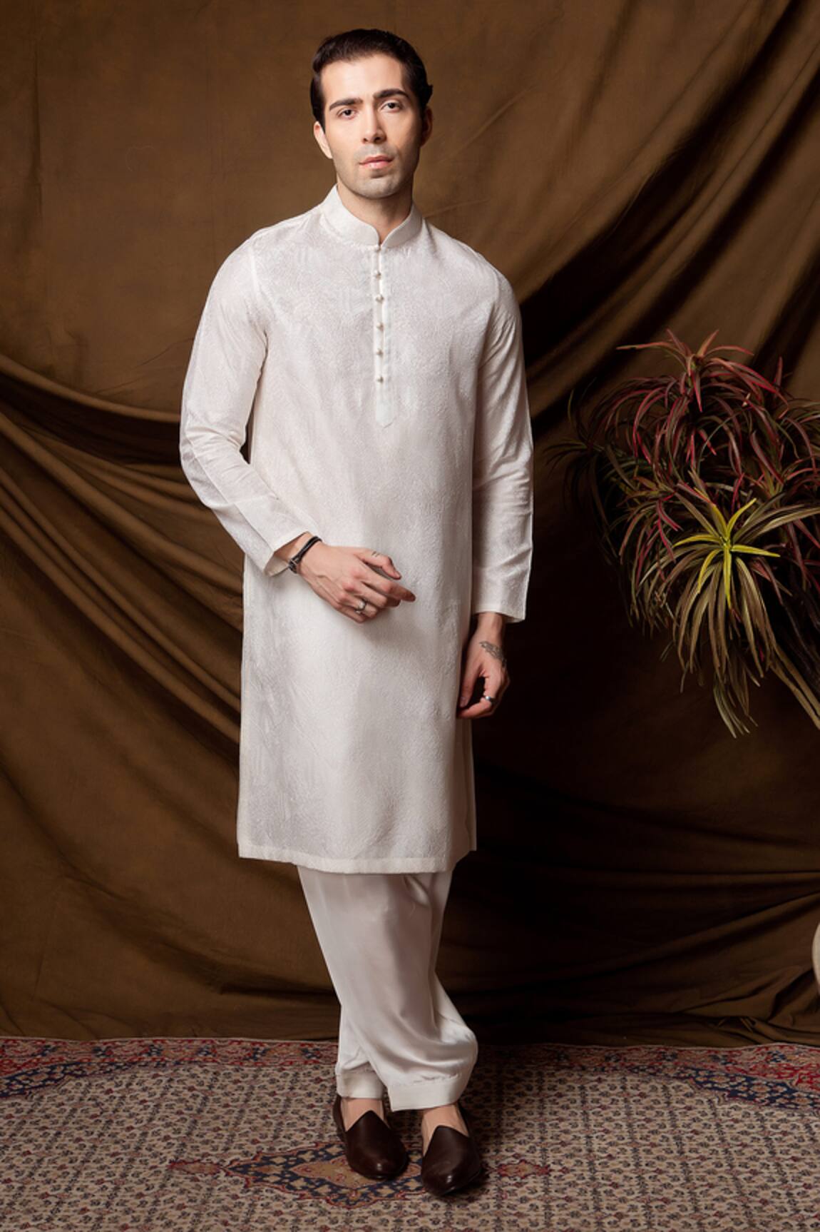 Char Chaand Designer White Jacquard Kurta 