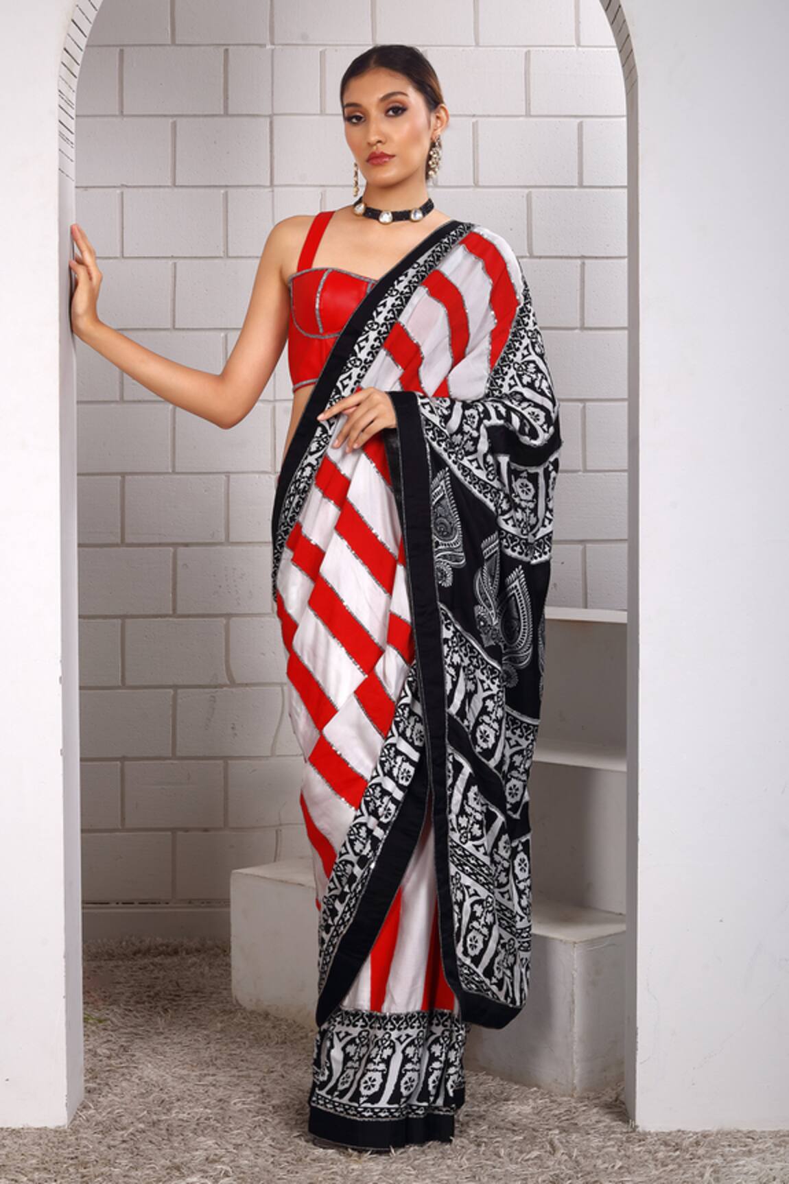 Anita Kanwal Black & White Printed Saree With Corset 