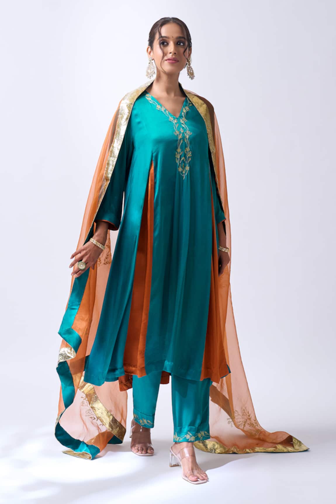 House Of Pink Deep Teal Zari Embroidered Kurta Set 