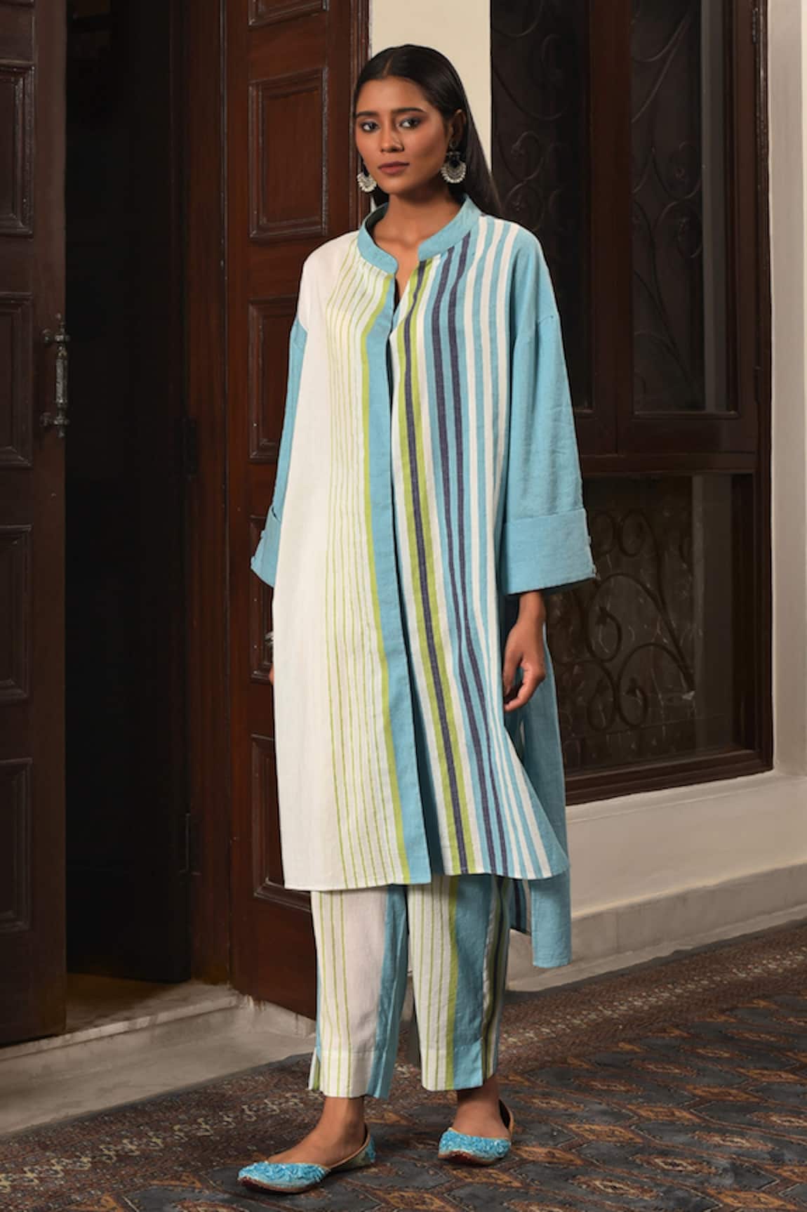 Nuhh Blue Striped Handwoven Kurta & Pant Set 