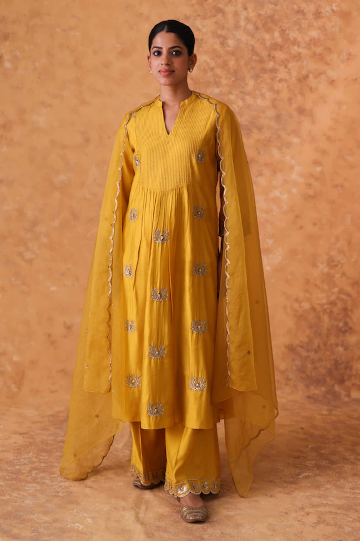 Pouli Pret Yellow Zari Embroidered Kurta Pant Set 