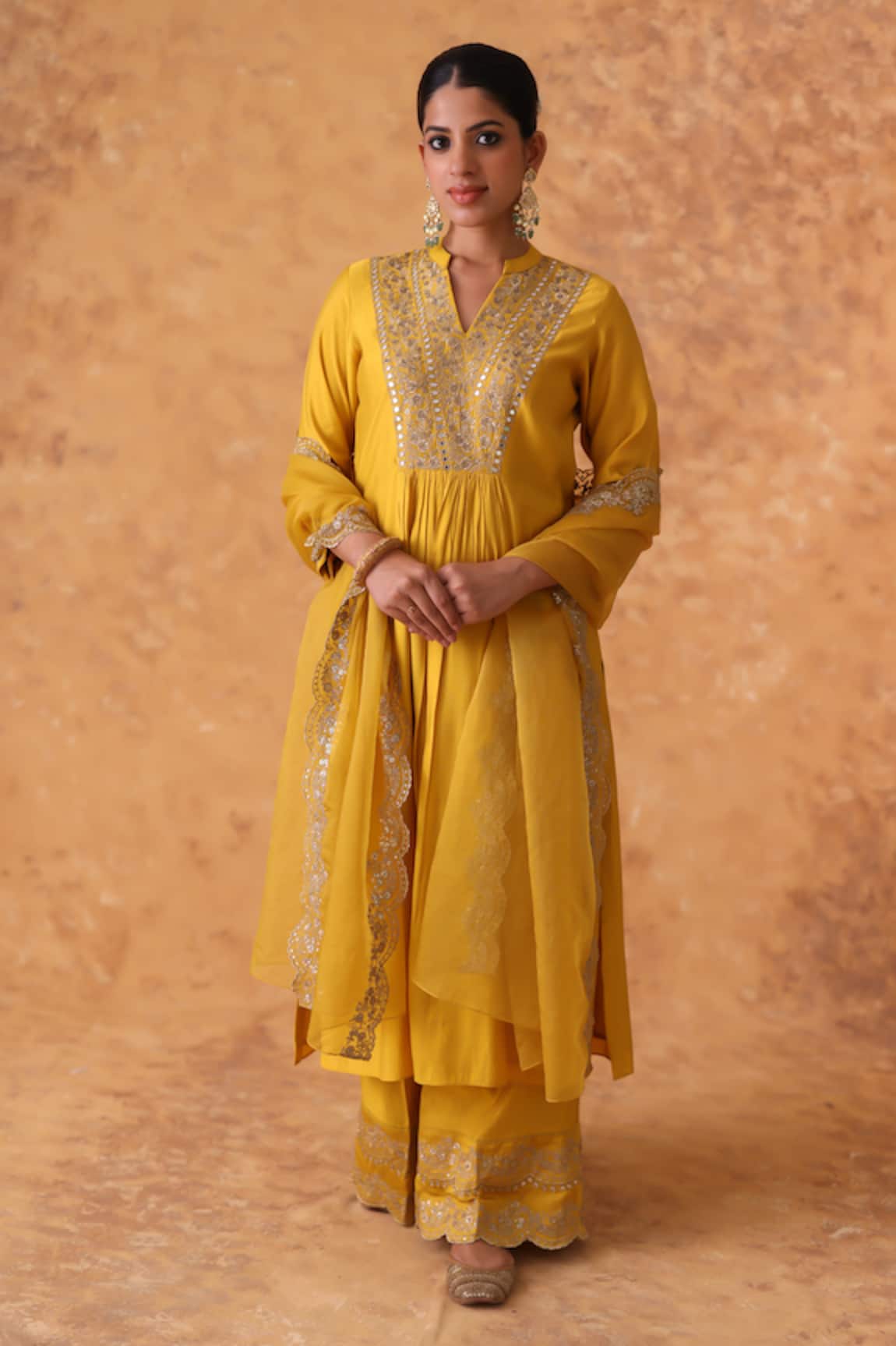 Pouli Pret Yellow Zari Embroidered Kurta Set 