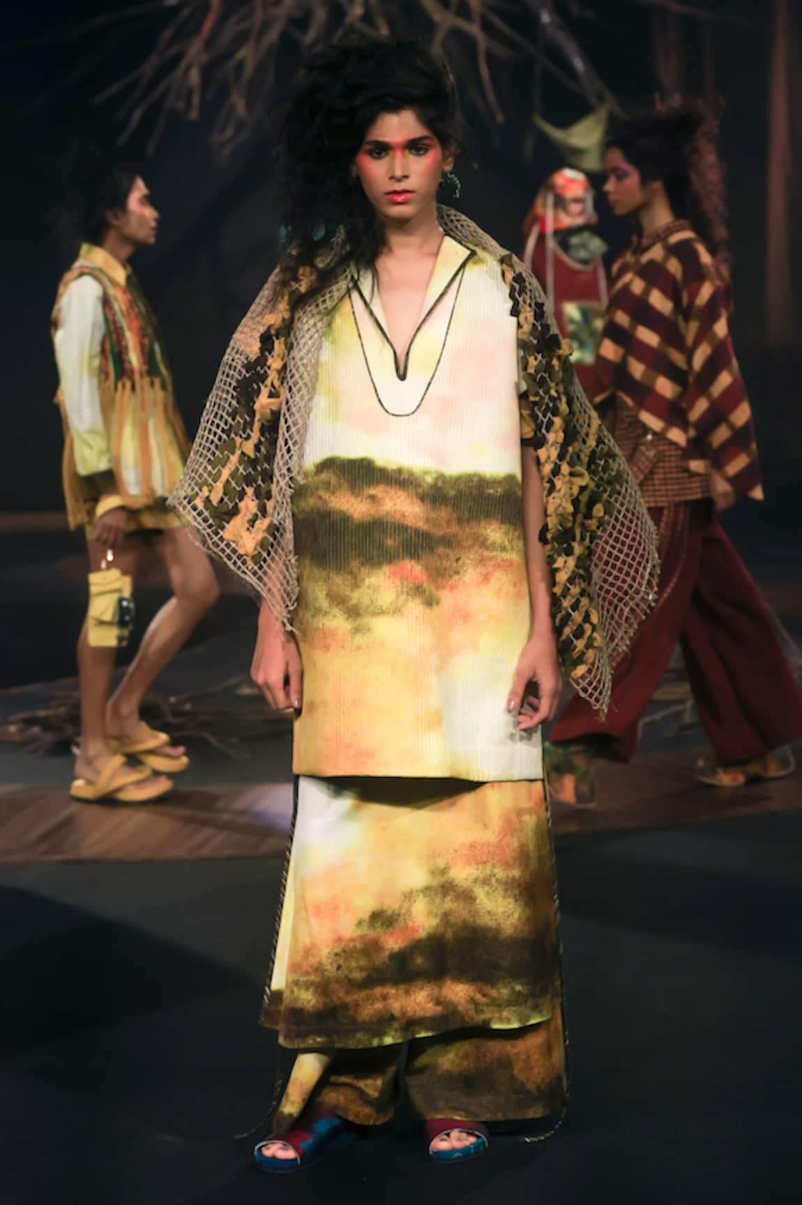 Til Haze Quilted Kurta & Panel Pant Set 