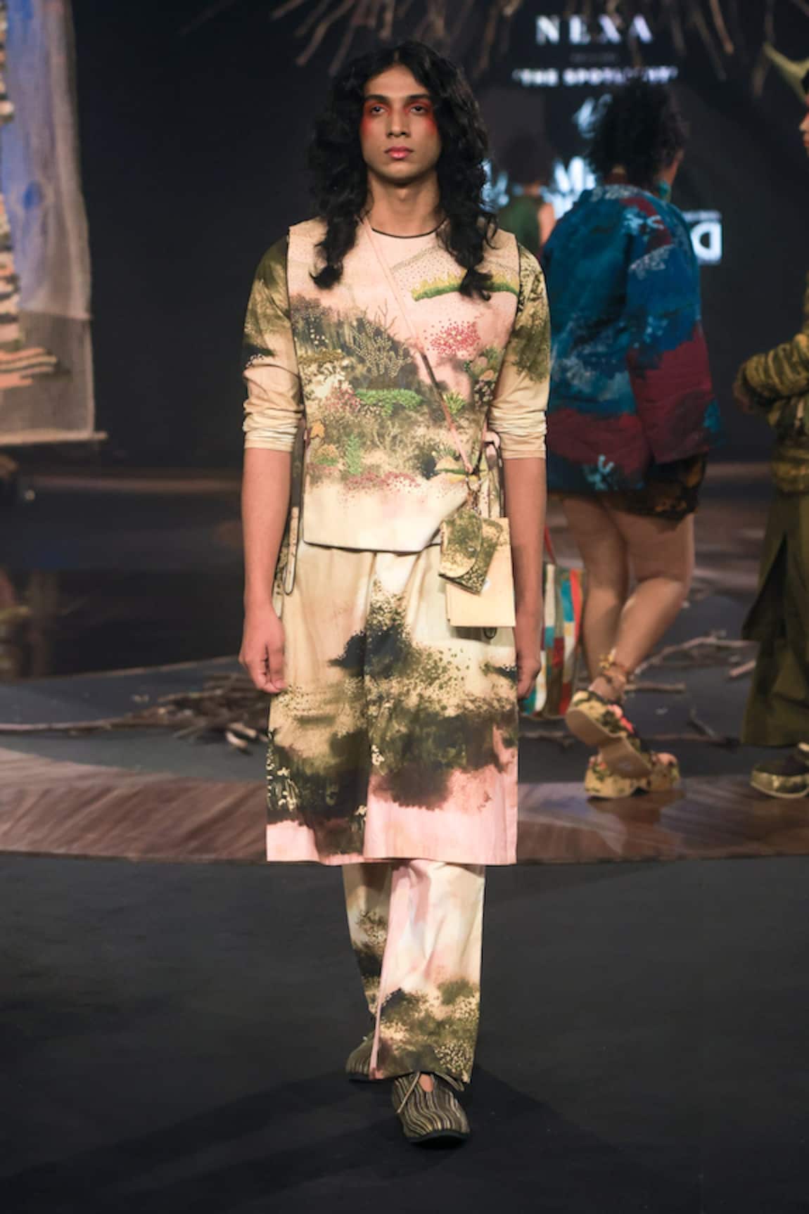 Til Pink Monet Embroidered Gilet 
