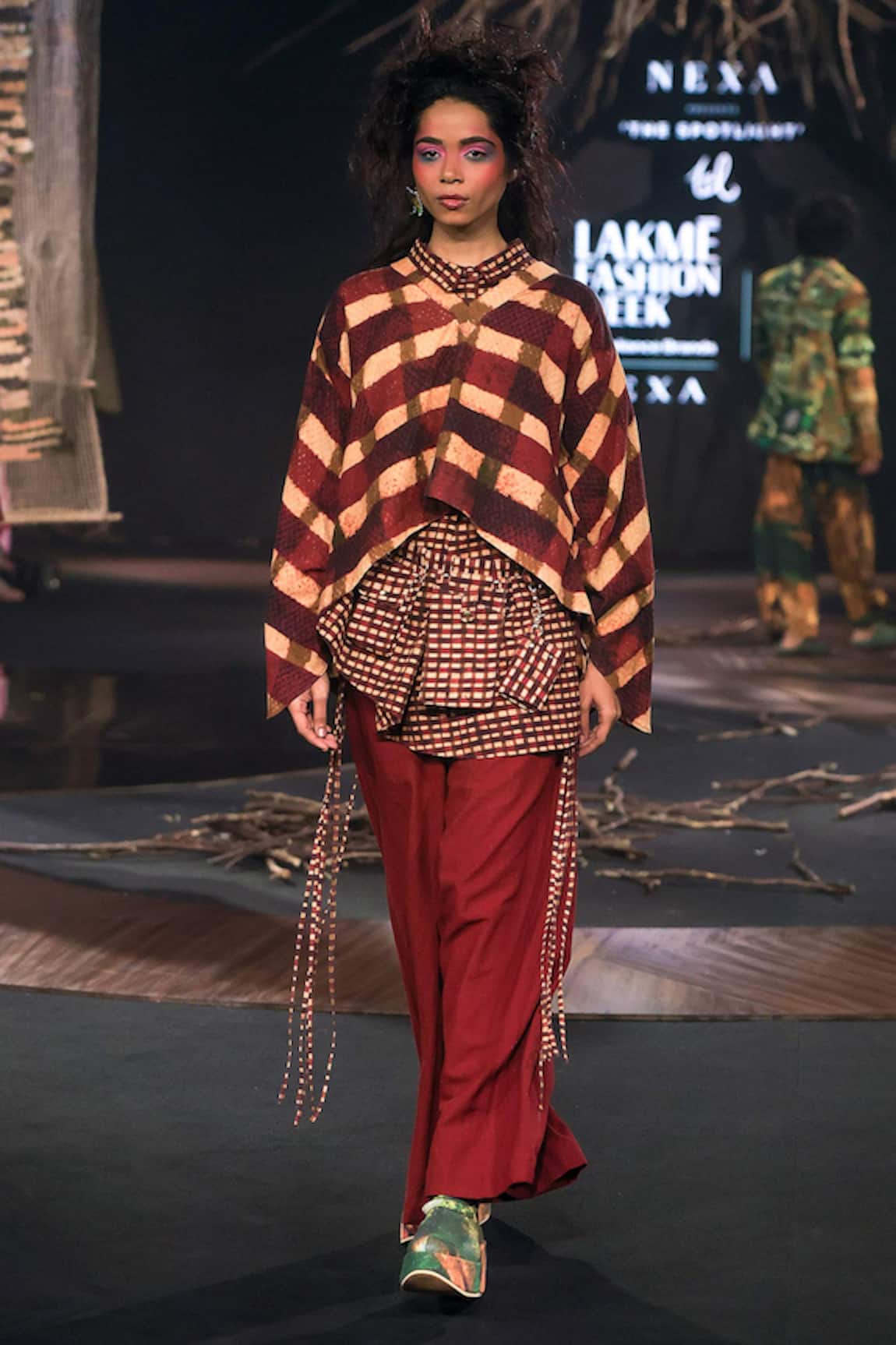 Til Plaid Cape Top 