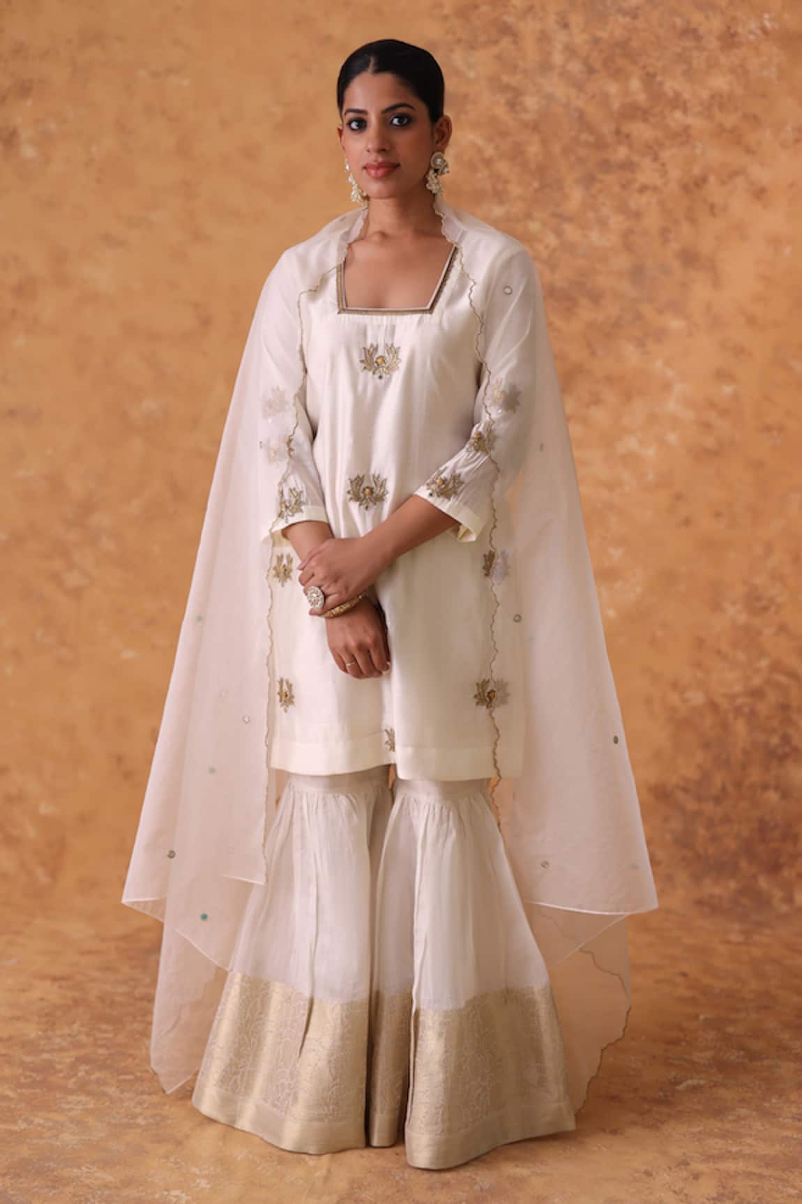 Pouli Pret Ivory Zardozi Embroidered Kurta Set 
