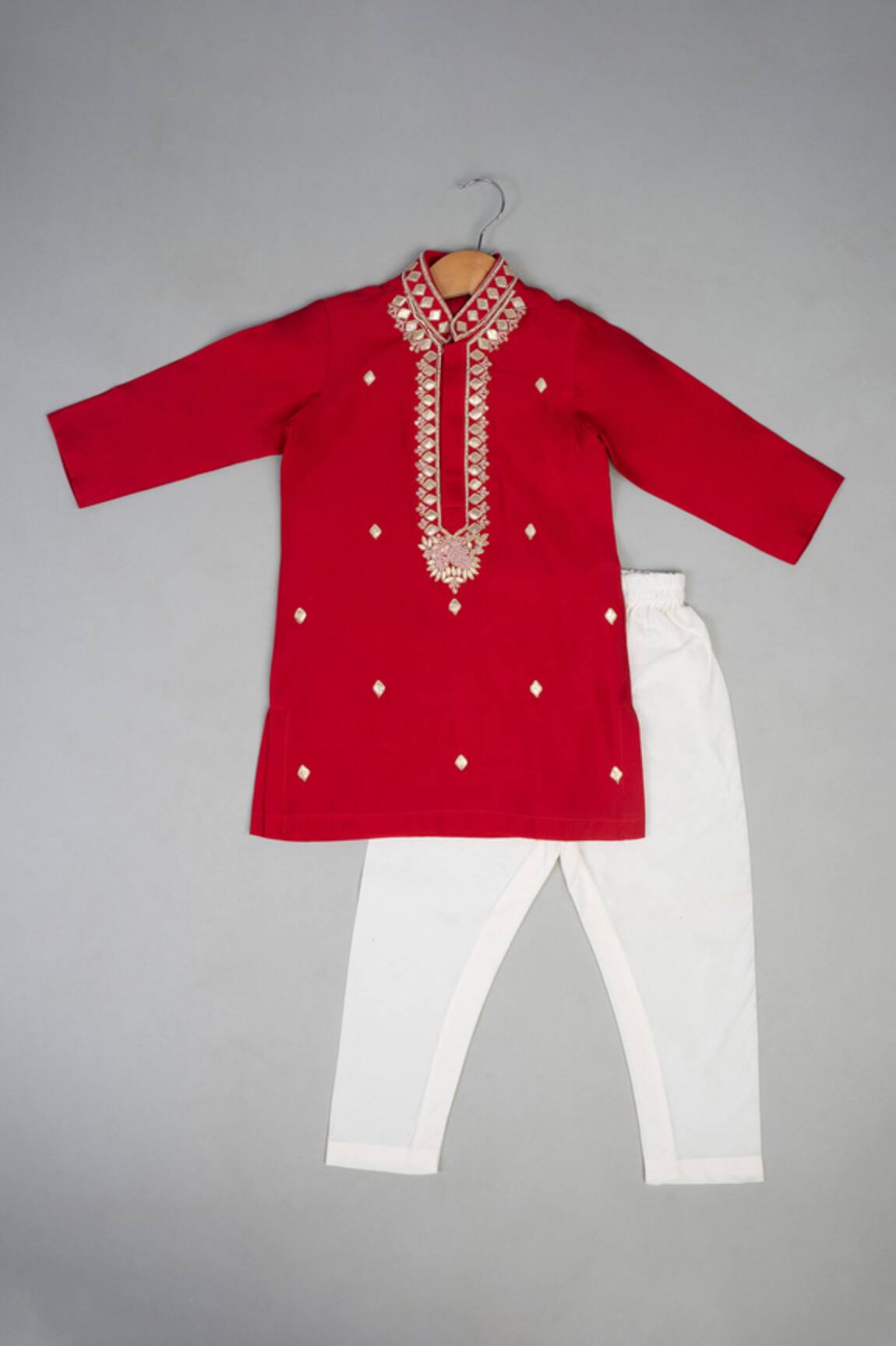 Lil Angels Knot Embroidered Kurta Set 