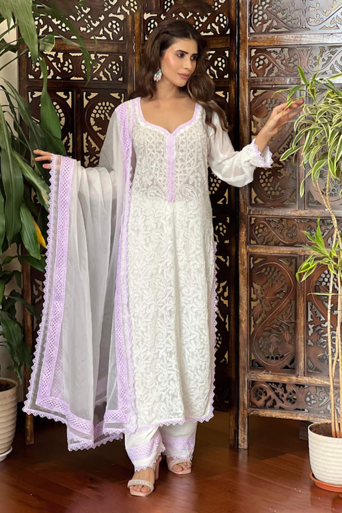 Label Aishwaryrika White Lilac Chikankari Lace Kurta Set 