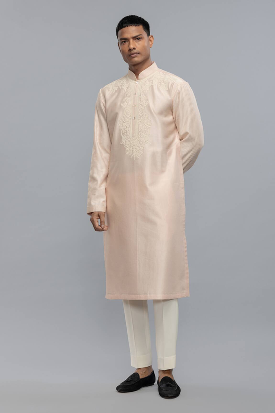 Rohit Bal Powder Pink Embroidered Kurta Set 