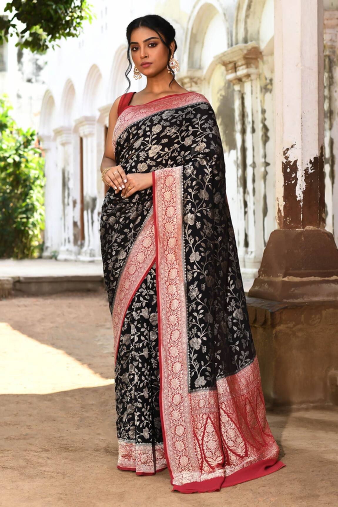 Naaritva India Black Handwoven Zari Banarasi Saree With Running Blouse 