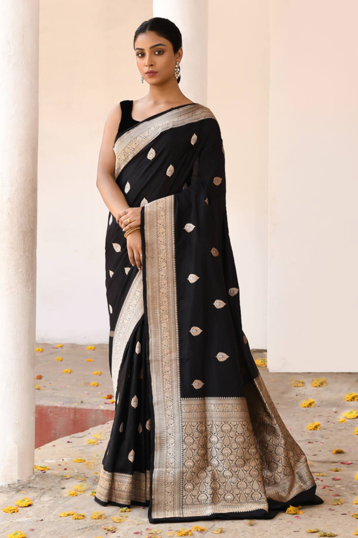 Naaritva India Black Handwoven Zari Banarasi Saree With Running Blouse 