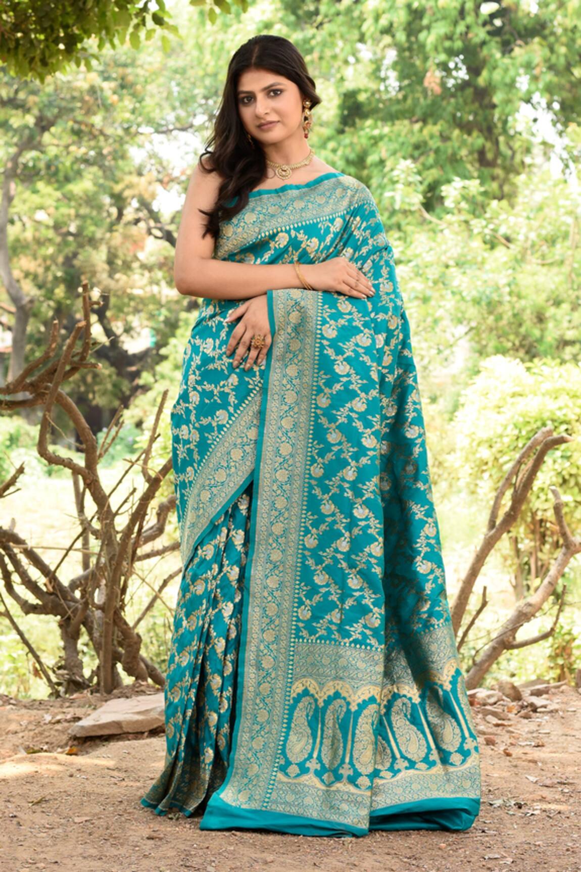 Naaritva India Handwoven Zari Work Green Banarasi Saree With Running Blouse 