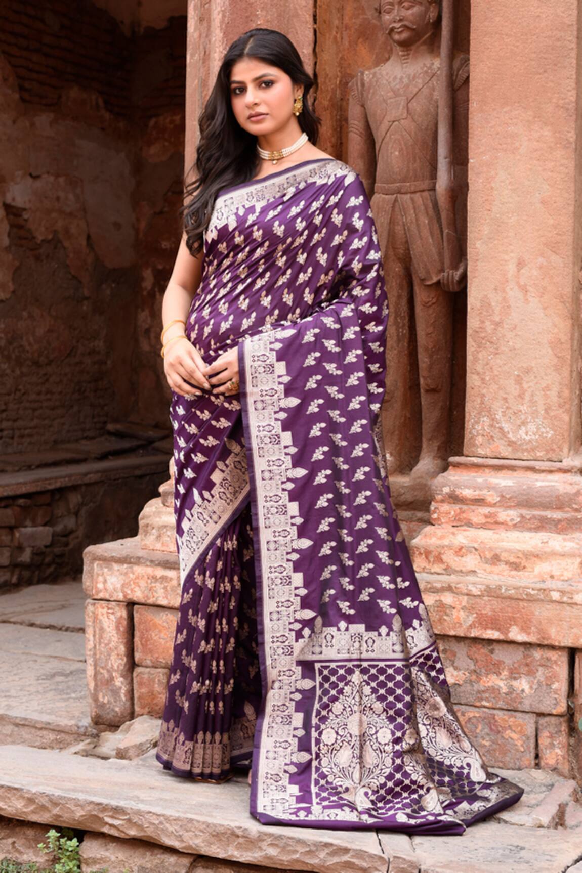 Naaritva India Handwoven Zari Work Banarasi Saree With Running Blouse 