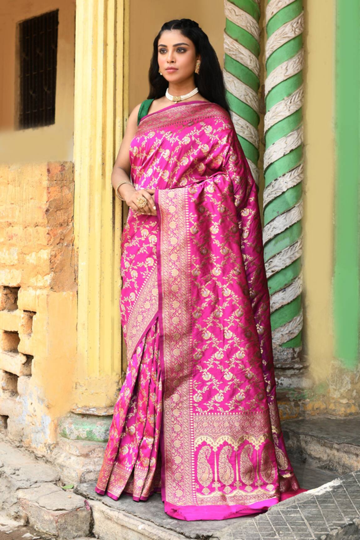Naaritva India Handwoven Zari Pink Banarasi Saree With Running Blouse 