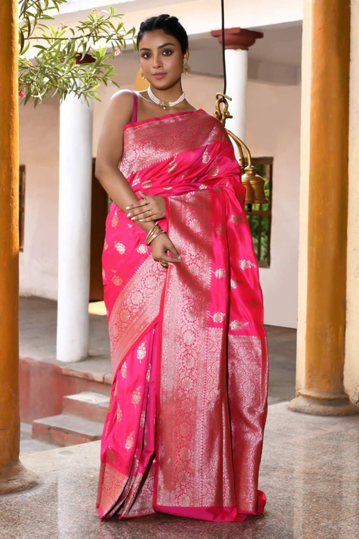 Naaritva India Handwoven Zari Pink Banarasi Saree With Running Blouse 