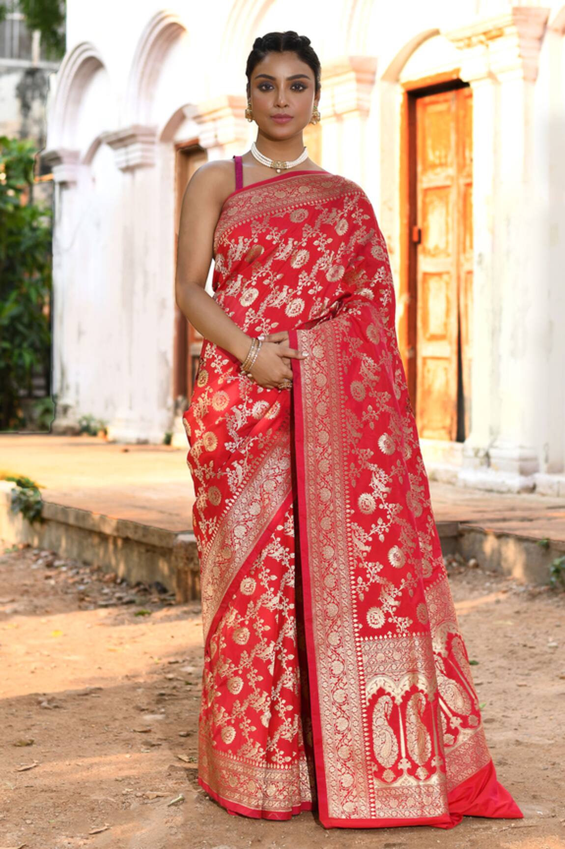 Naaritva India Red Handwoven Zari Banarasi Saree With Running Blouse 