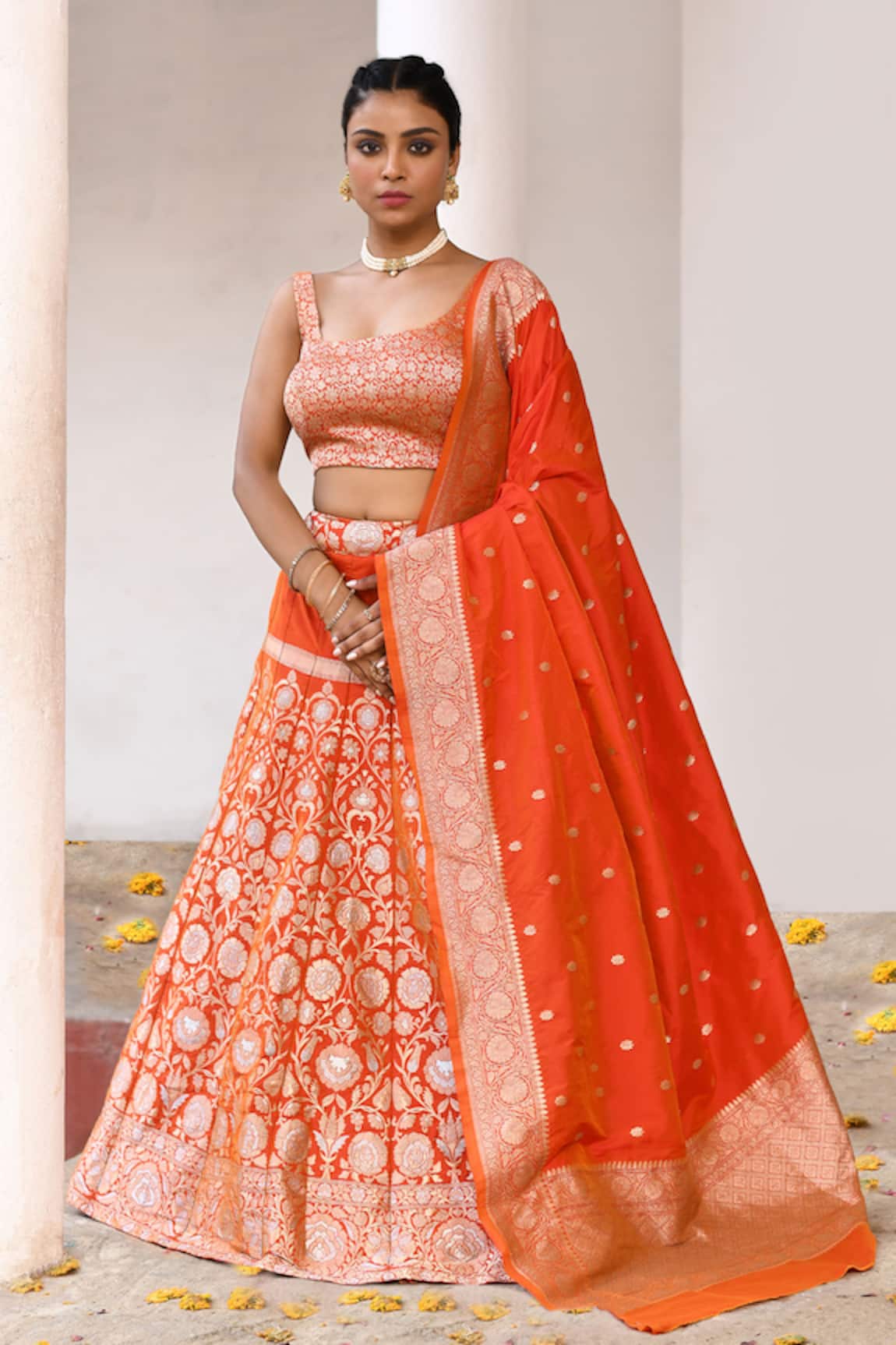 Naaritva India Designer Handwoven Zari Saree Set 
