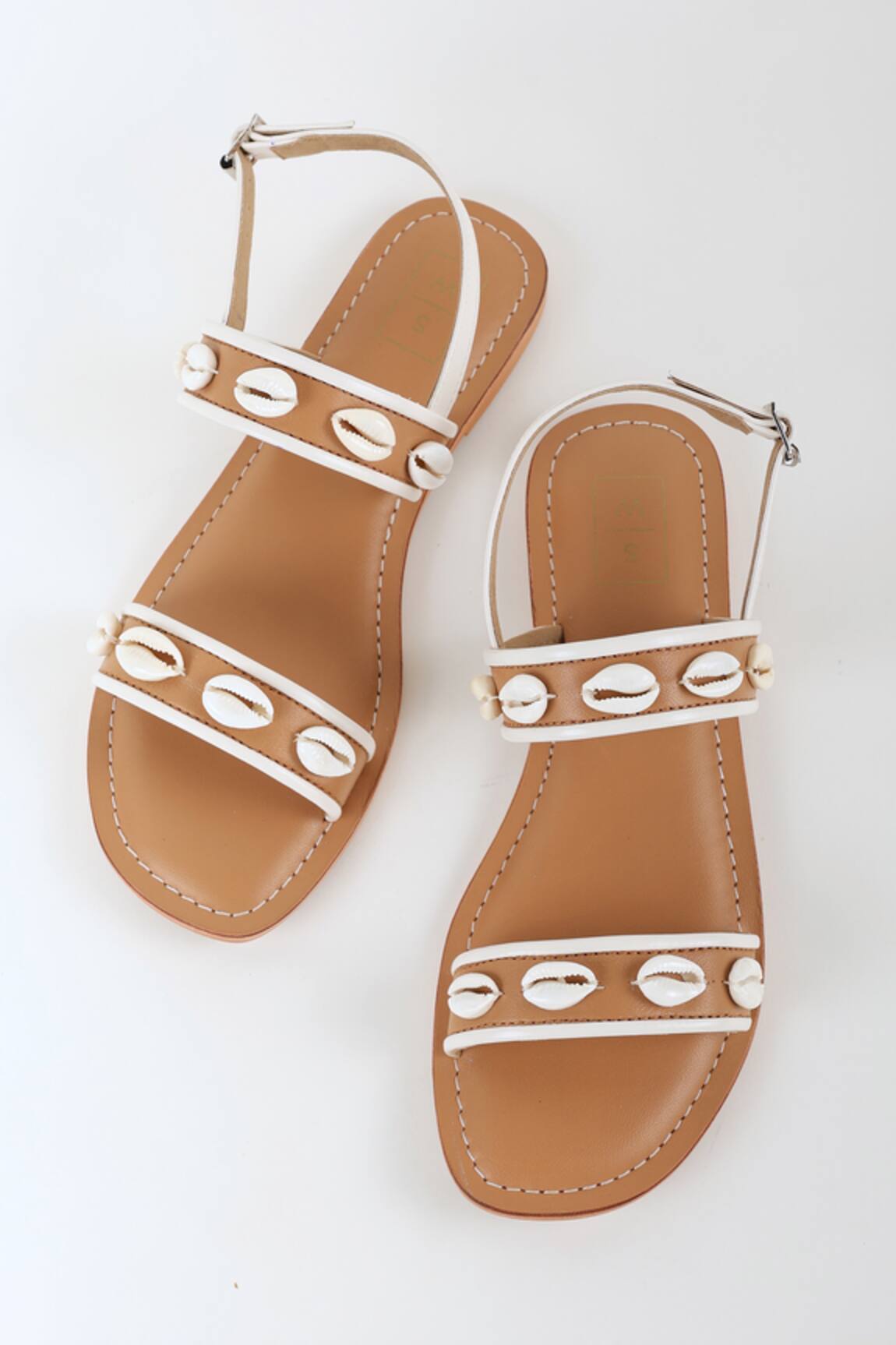 Sandalwali Tan Brown & White Shelly Sandals 