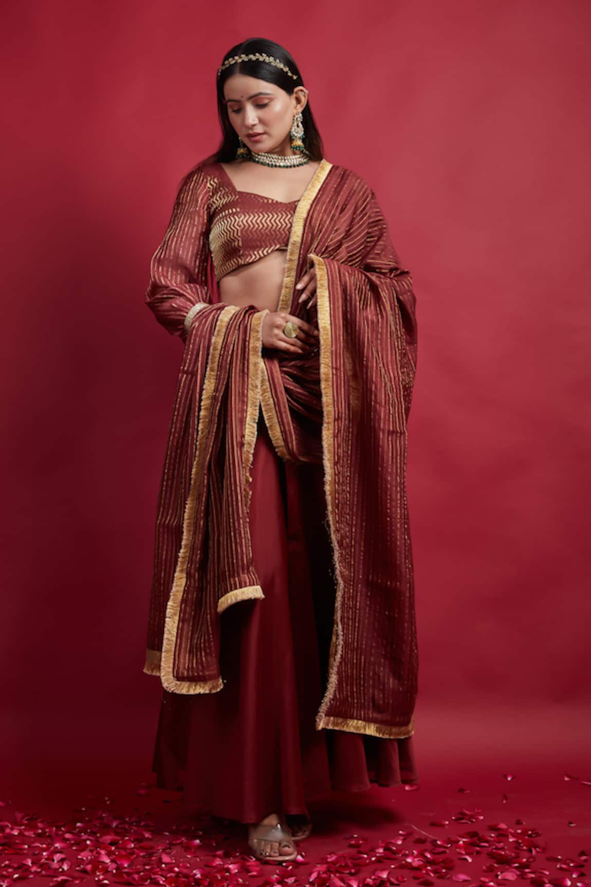 Vinusto Maroon Flared Lehanga Set With Dupatta 