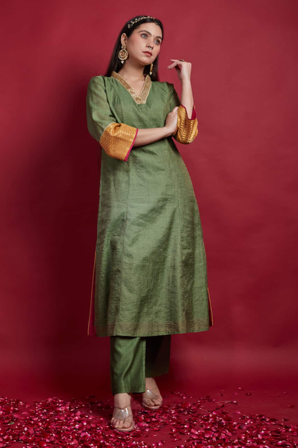Vinusto Olive Green A-line Kurta & Pants Set 