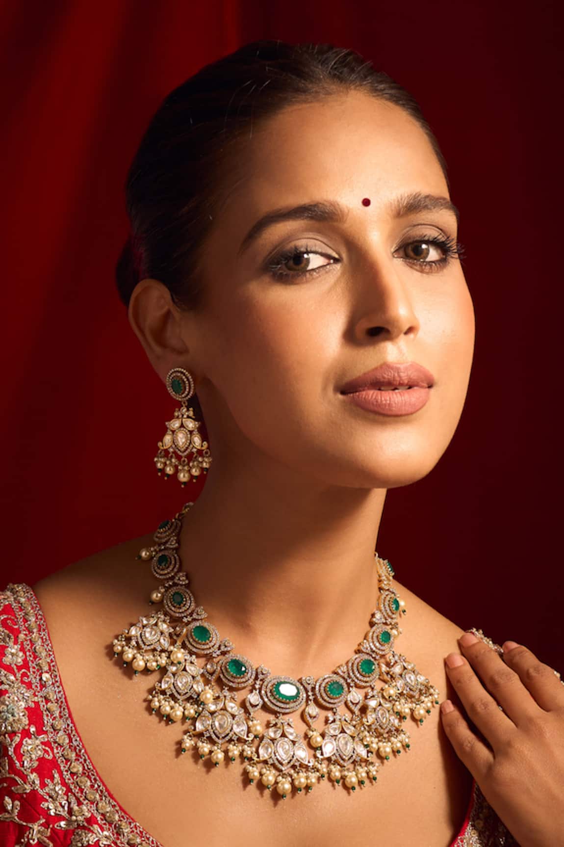 Nazaakat By Samara Singh Kundan Green Brass Necklace & Earring Set