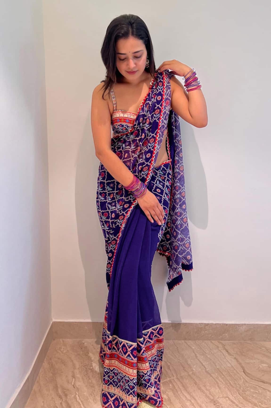Aaryaa By Kashveen Kohli Purple Chiffon Designer Saree & Blouse Set 