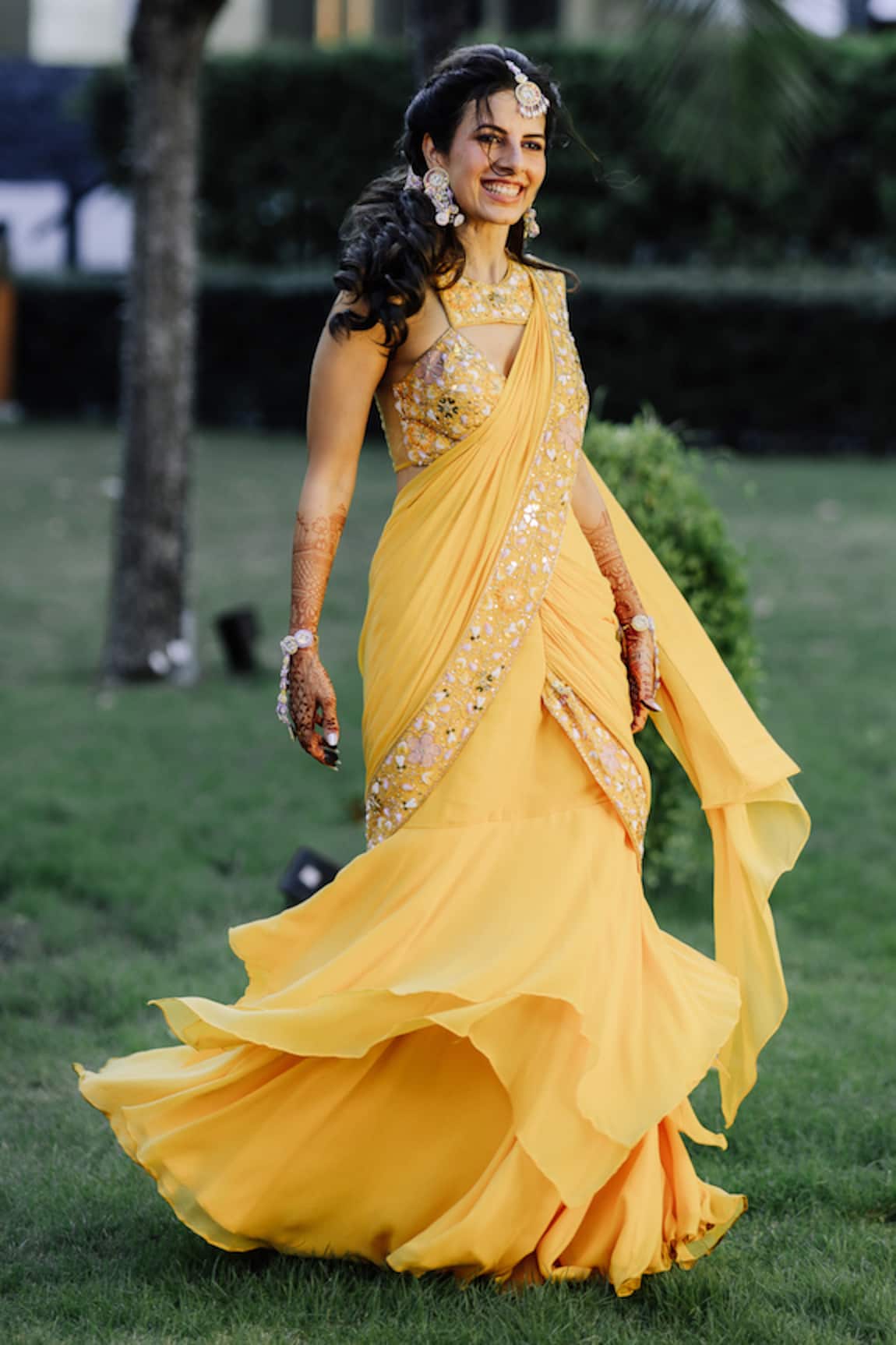 Aaryaa By Kashveen Kohli Yellow Hand Embroidered Saree & Blouse Set 