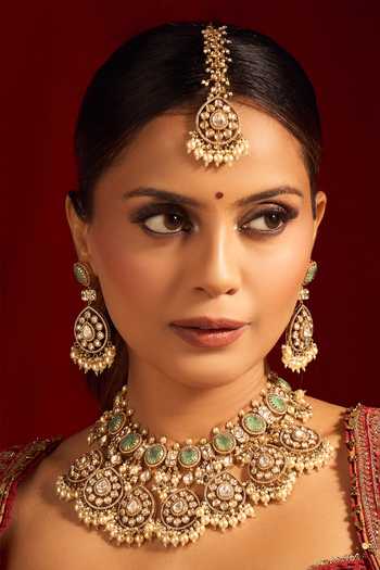 Nazaakat By Samara Singh Kundan Mint Green Jewelry Set 