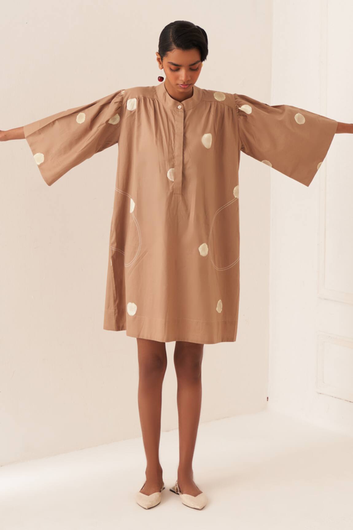 OFRIDA Luna Latte Dress 