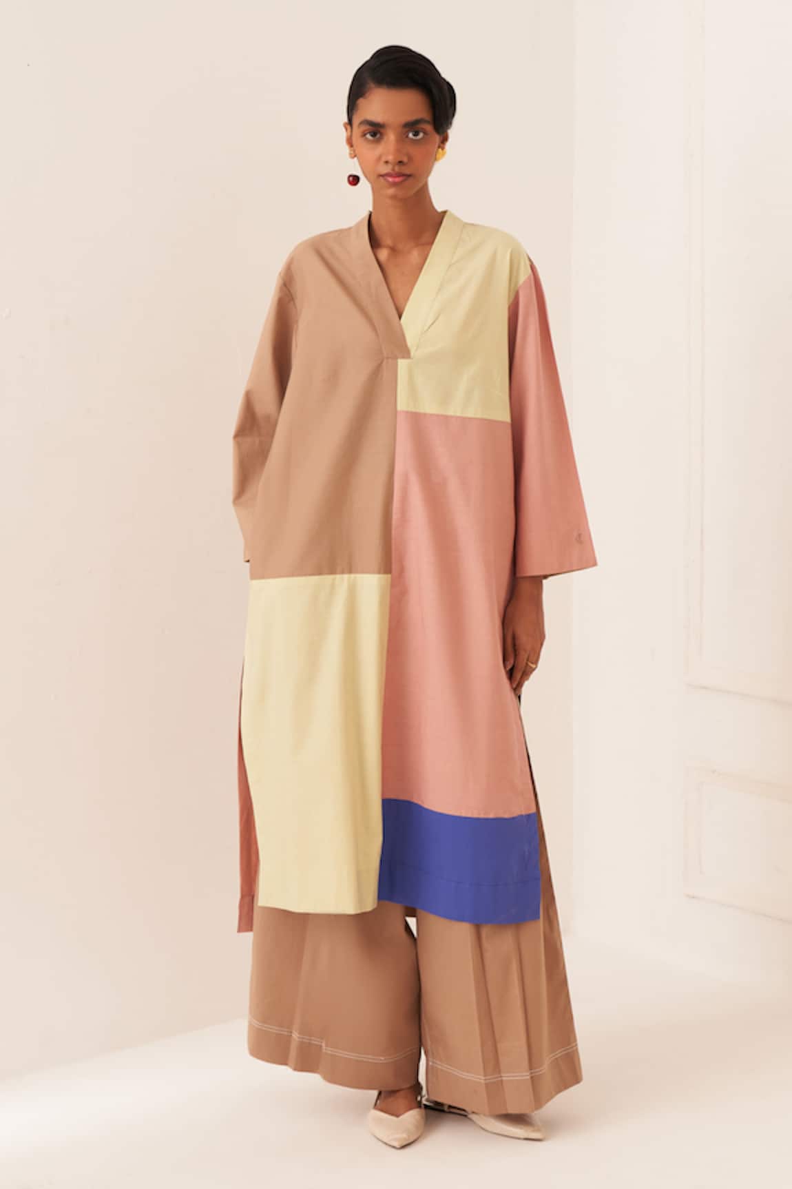 OFRIDA Multicolor Turin Kurta Set 