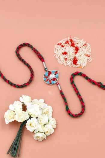 Sangeeta Boochra Teardrop Treasure Silver Rakhi 