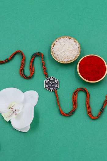 Sangeeta Boochra Tribal Hexa Silver Rakhi 