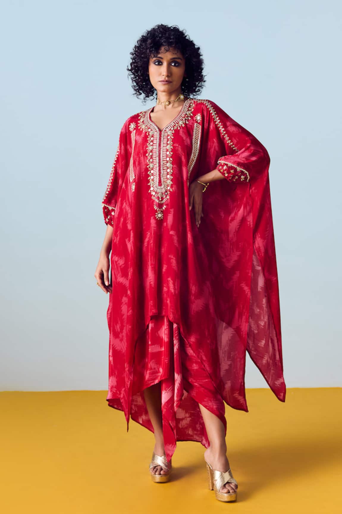Prahnaaya Raso Red Hand-Embroidered Kaftan Set 