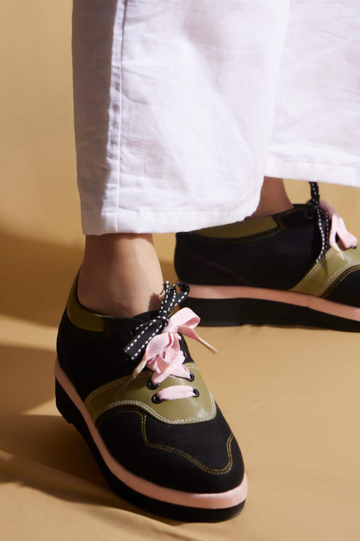 Tiesta Green & Pink Platform Sneakers 