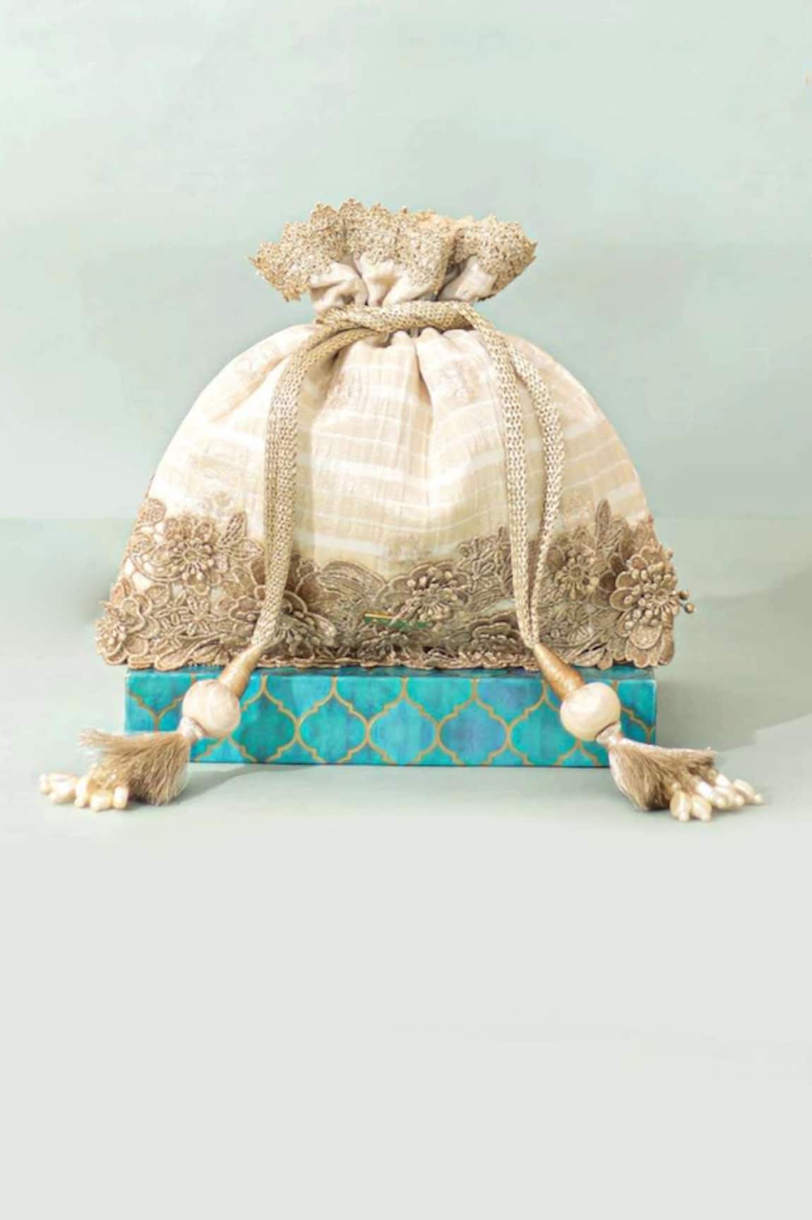Amyra Parijat Silk Potli 