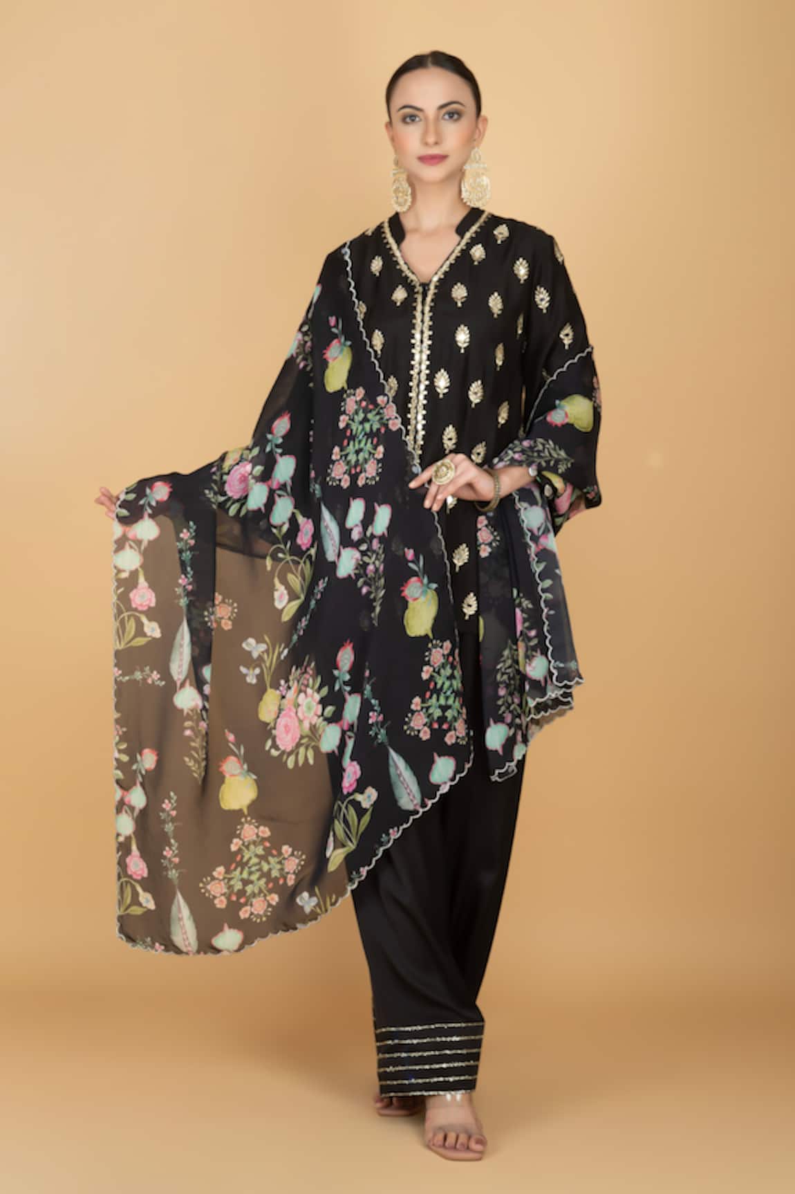 Tanu Malhotra Black Embroidered Kurta Pant Set 