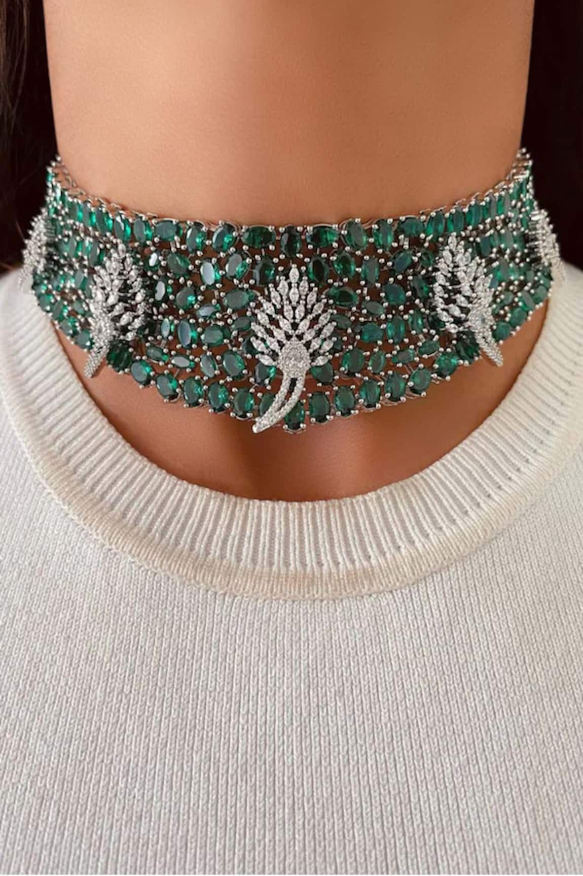 Prerto Emerald Choker Diamond Stone Motif Set 