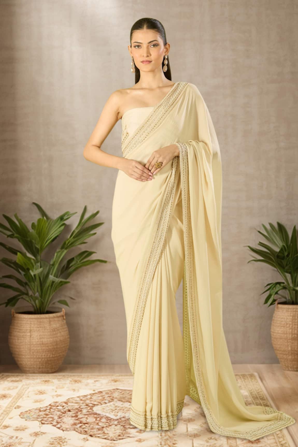 Tarun Tahiliani Classic Ivory Saree Set 