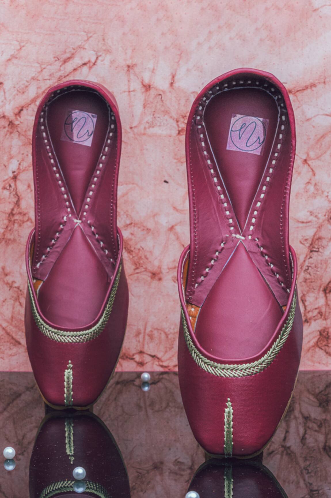 NR By Nidhi Rathi Plain Classic Leather Juttis 