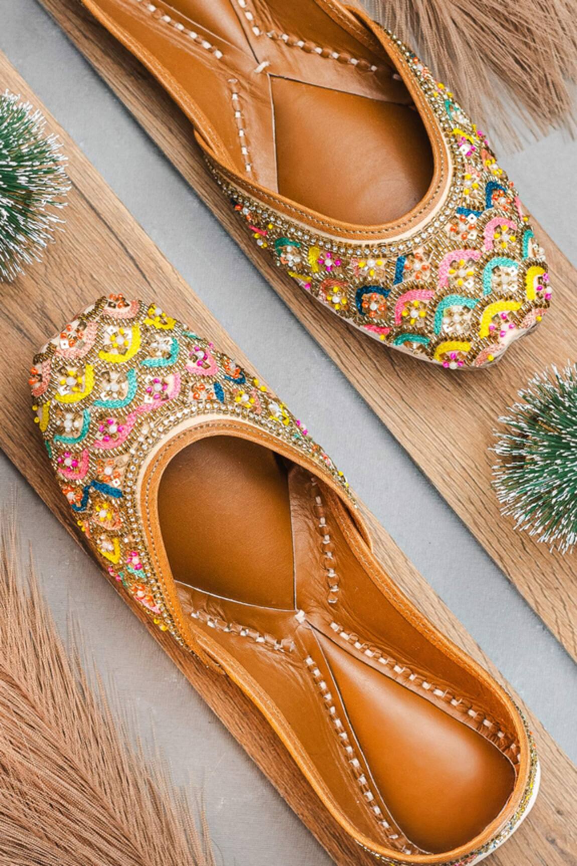 NR By Nidhi Rathi Multicolor Embroidered Ethnic Juttis 