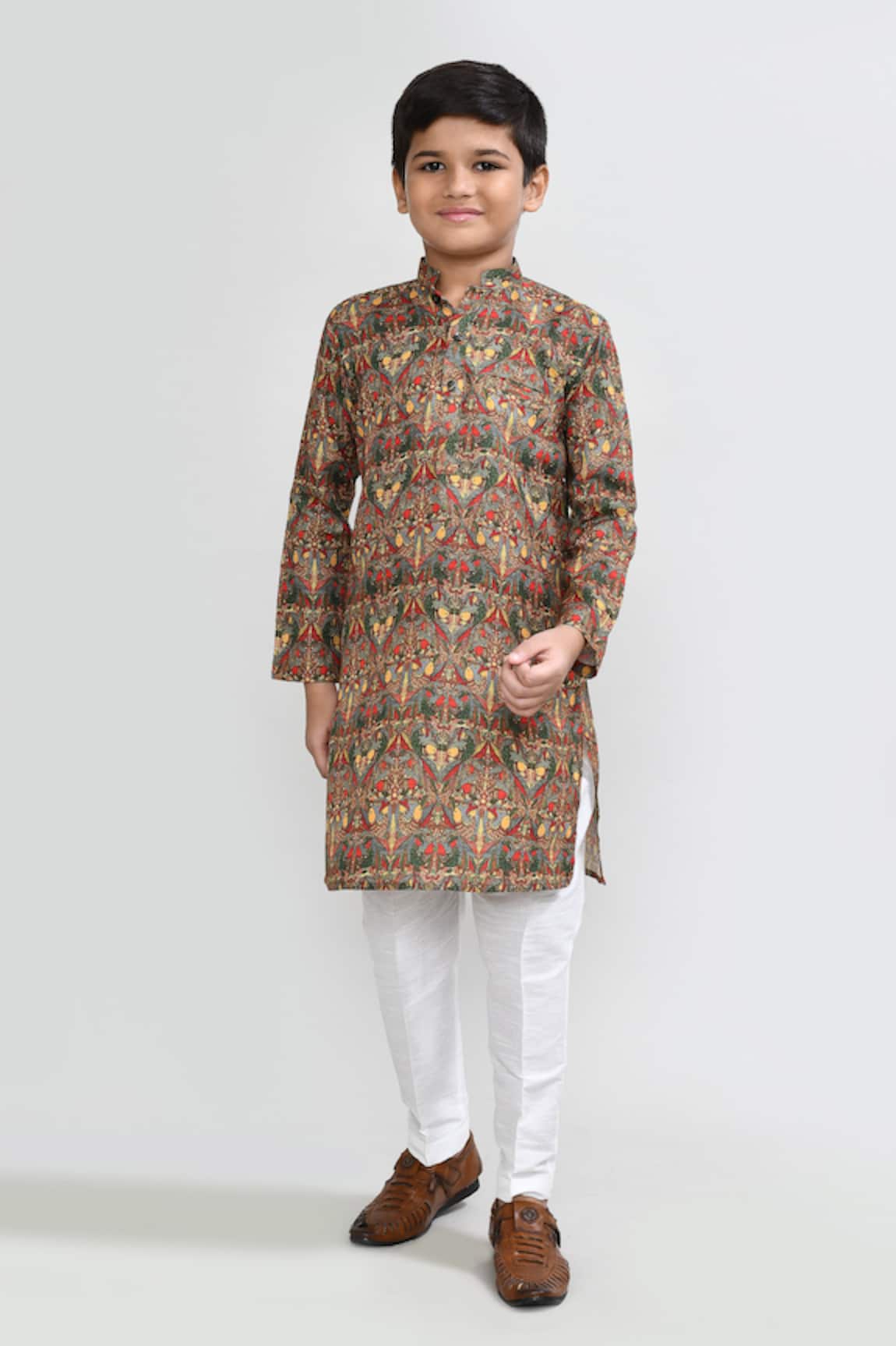 Petite Pomme Multicolour Printed Kurta & White Pant Set 