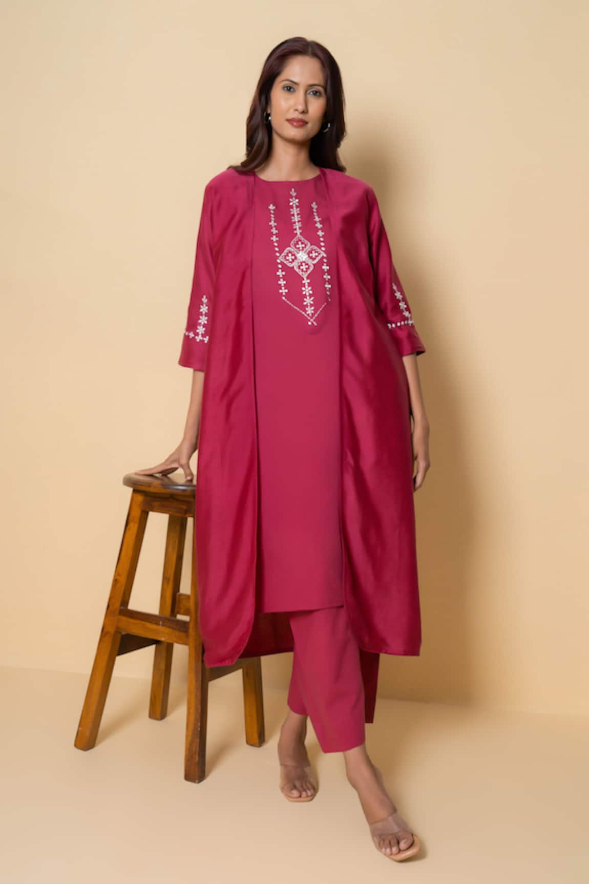 Kameez Radiant Rouge Embroidered Kurta Set