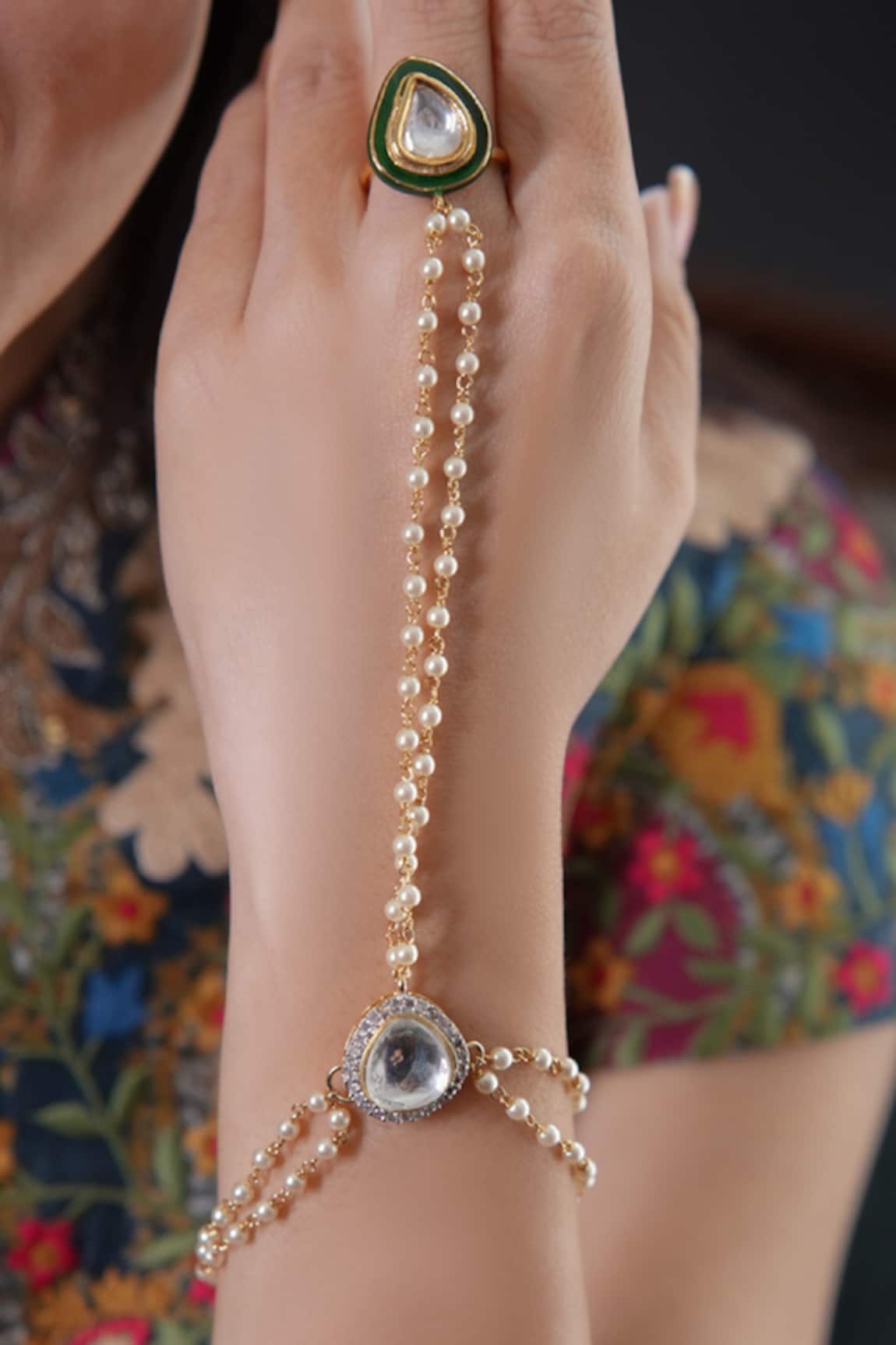 Vasundhara Aarti Adjustable Hathphool 